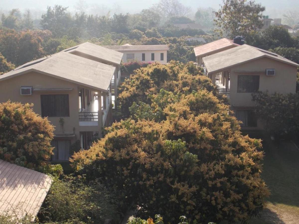 Corbett Aroma Park Hotel Rāmnagar Buitenkant foto