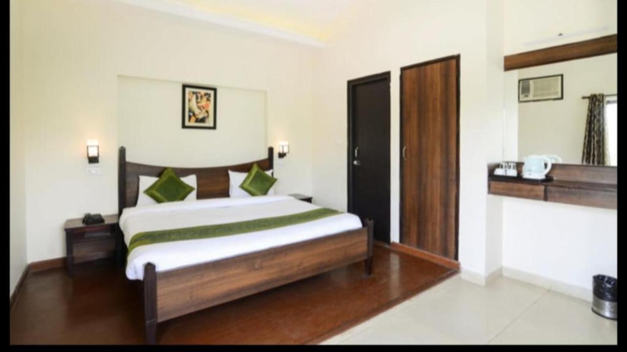 Corbett Aroma Park Hotel Rāmnagar Buitenkant foto