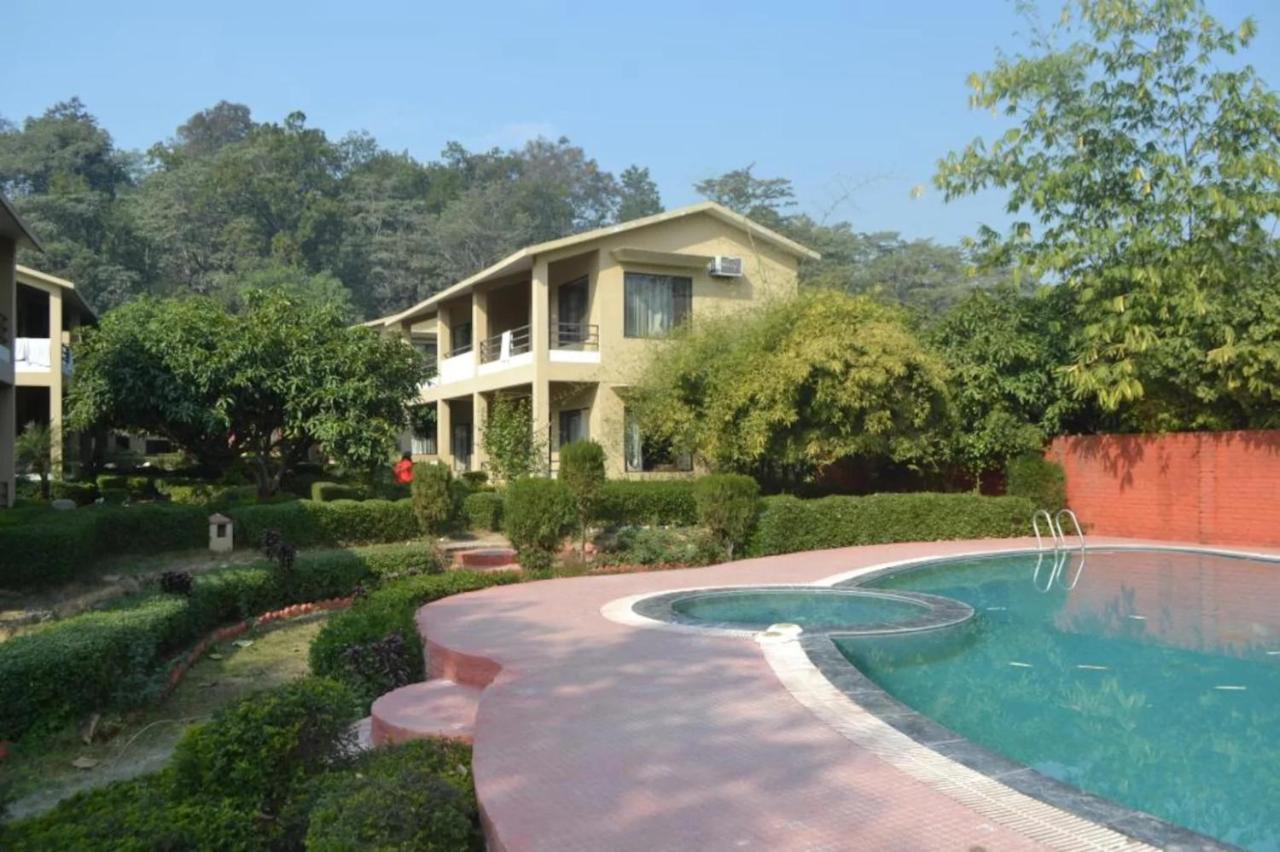 Corbett Aroma Park Hotel Rāmnagar Buitenkant foto