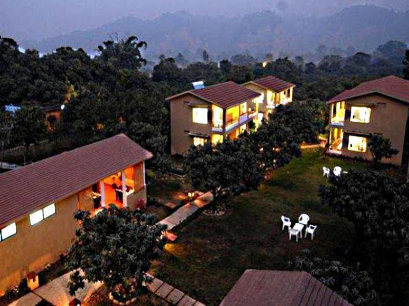 Corbett Aroma Park Hotel Rāmnagar Buitenkant foto